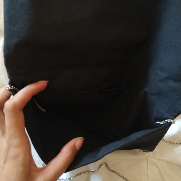 Crossbody or clutch - Picture 5 of 5